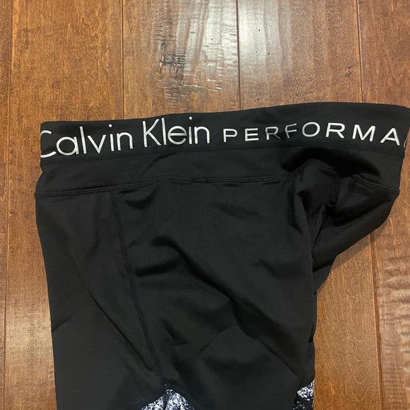 Calvin Klein Performance Wick set with Bra and Leggings Size XL - Picture 13 of 16